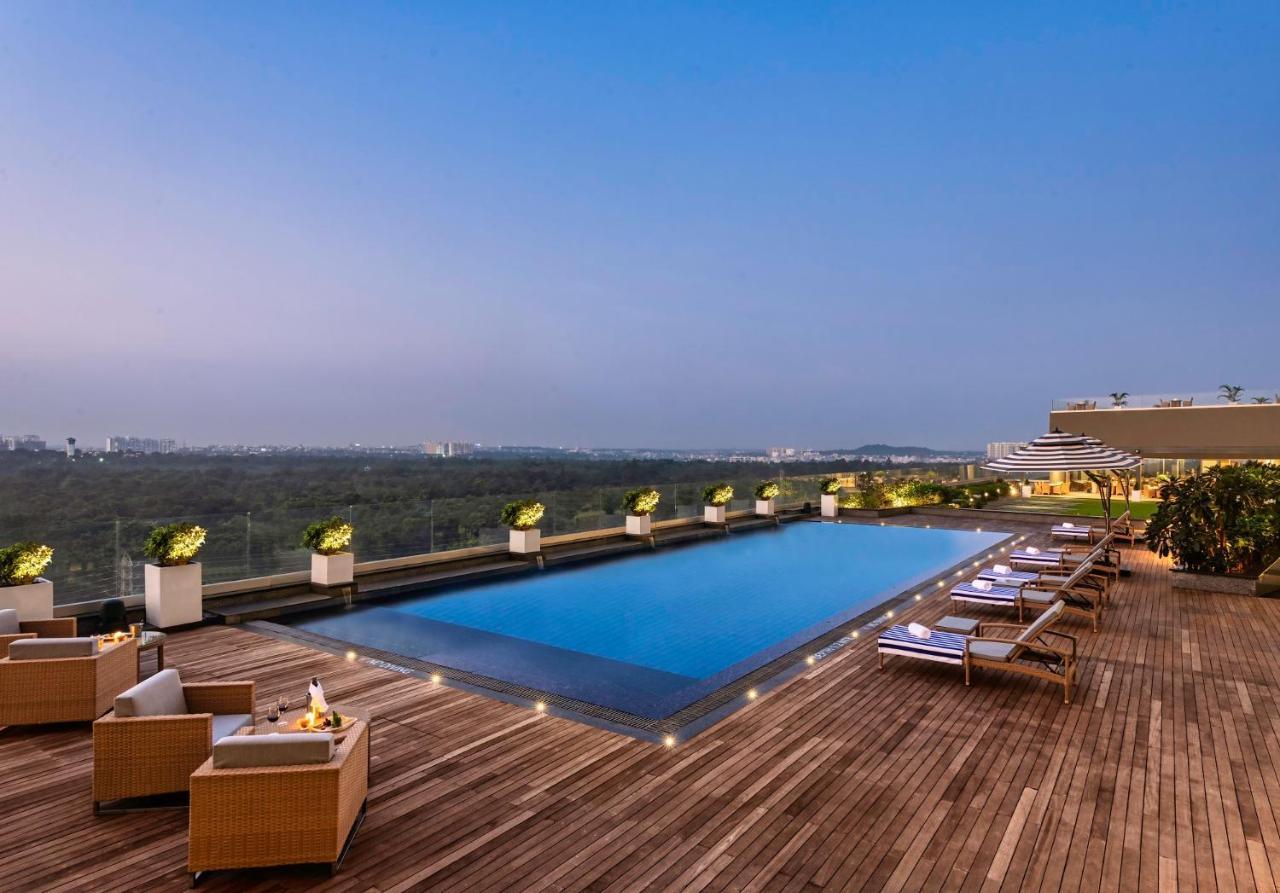 Vivanta Bhubaneswar Dn Square Exterior photo