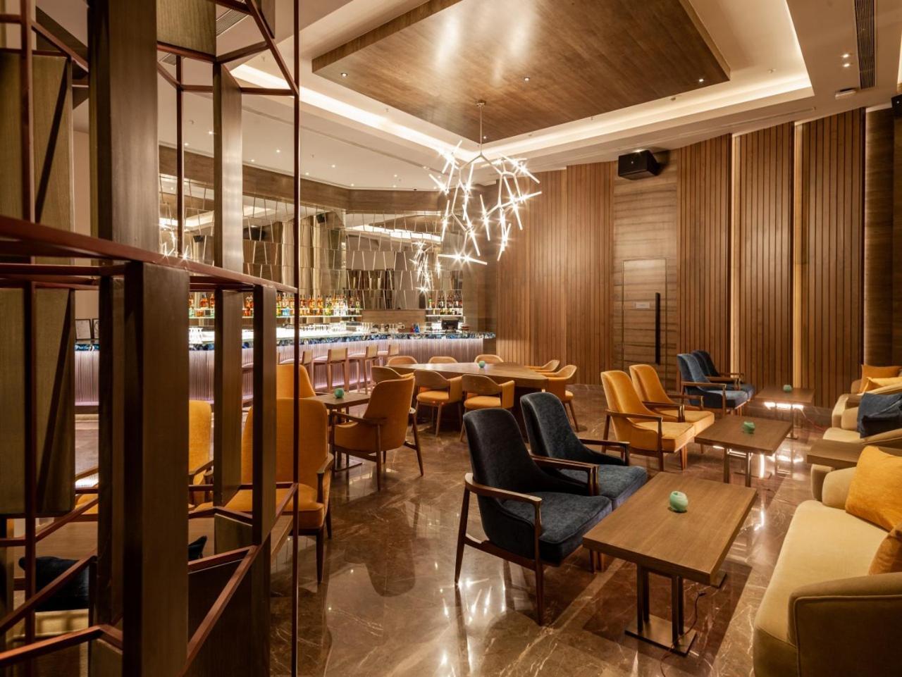 Vivanta Bhubaneswar Dn Square Exterior photo